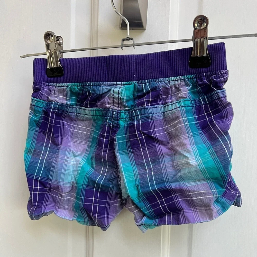 🎉HP🎊 NWOT The Children’s Place 2T Purple & Green Plaid Girls Shorts
